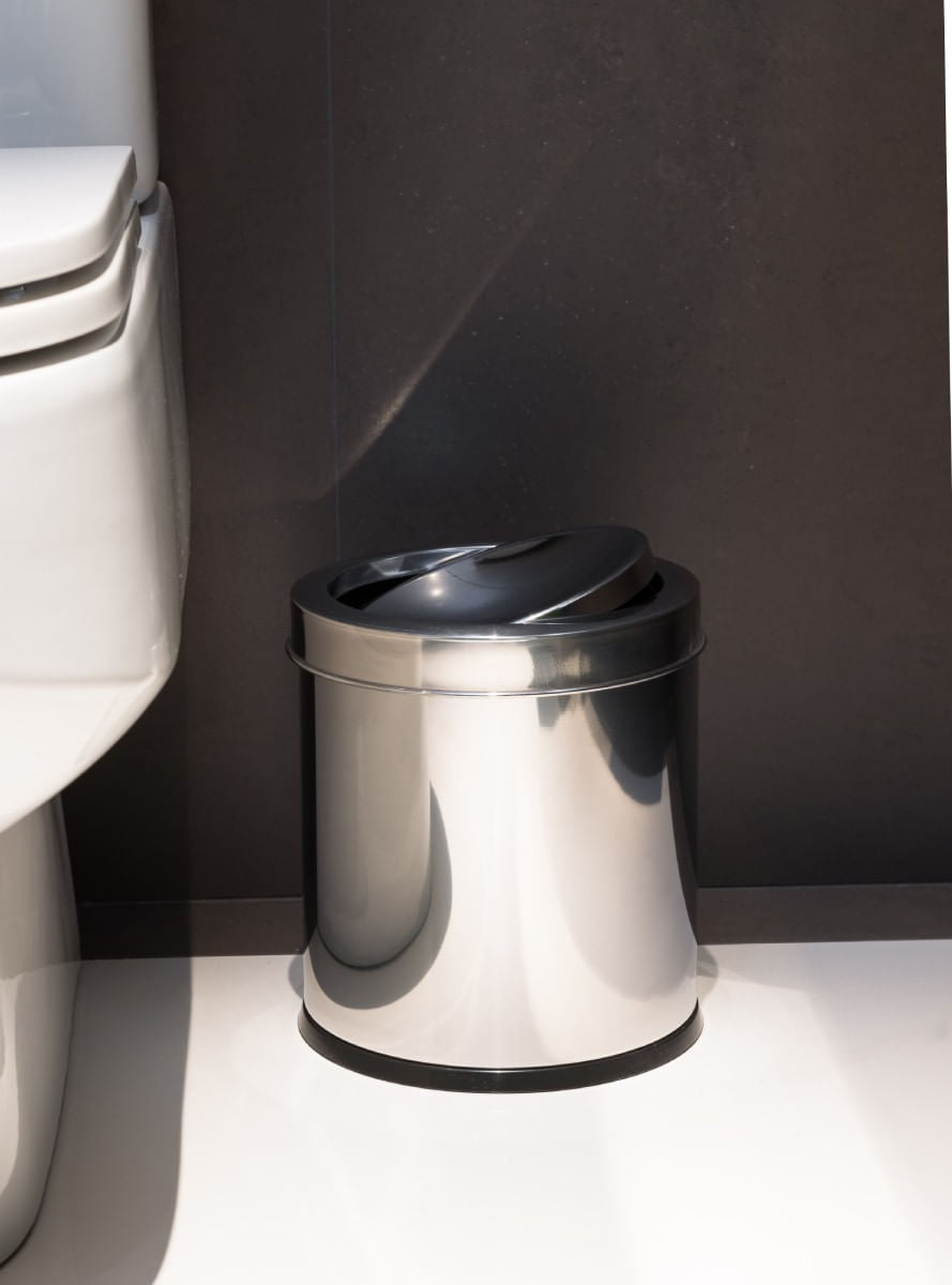 Lixeira com Tampa Basculante Brinox Decorline 3,2 Litros Ø 15,5cm Aço Inox