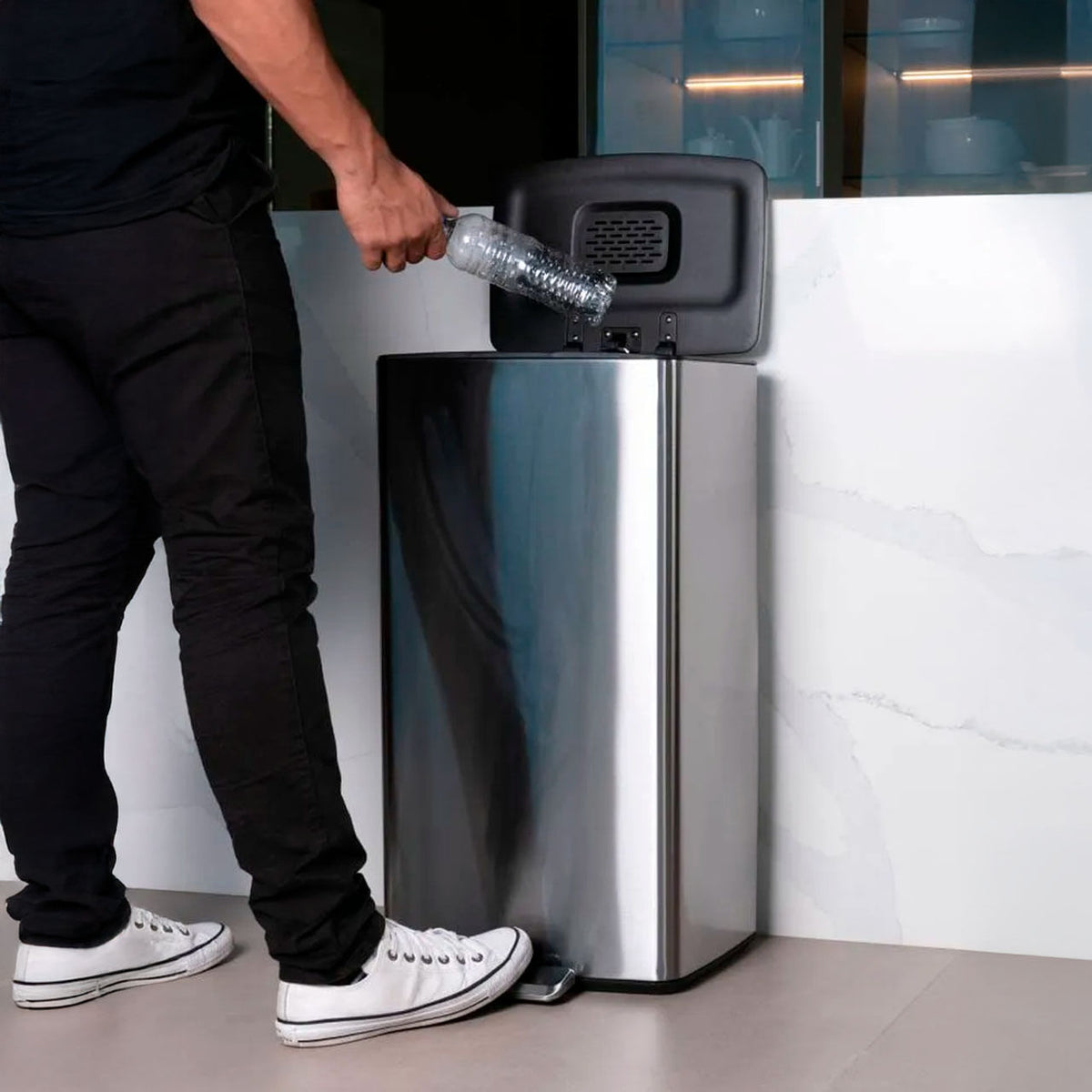 Lixeira com Pedal e Balde Brinox Linha Plana 40 Litros Aço Inoxidável Escovado