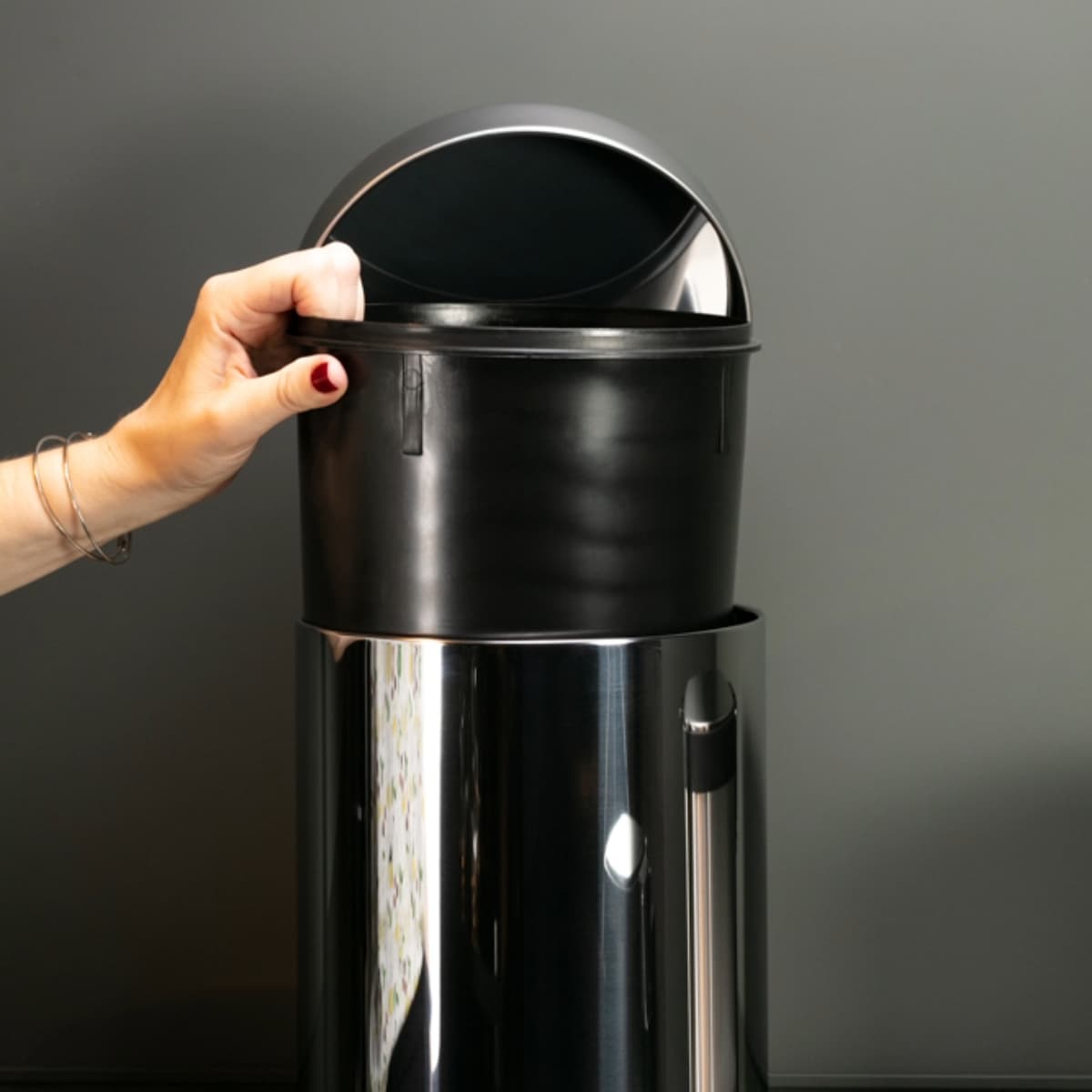 Lixeira com Pedal e Balde Brinox Decorline 5 Litros Ø20 x 30cm Aço Inoxidável