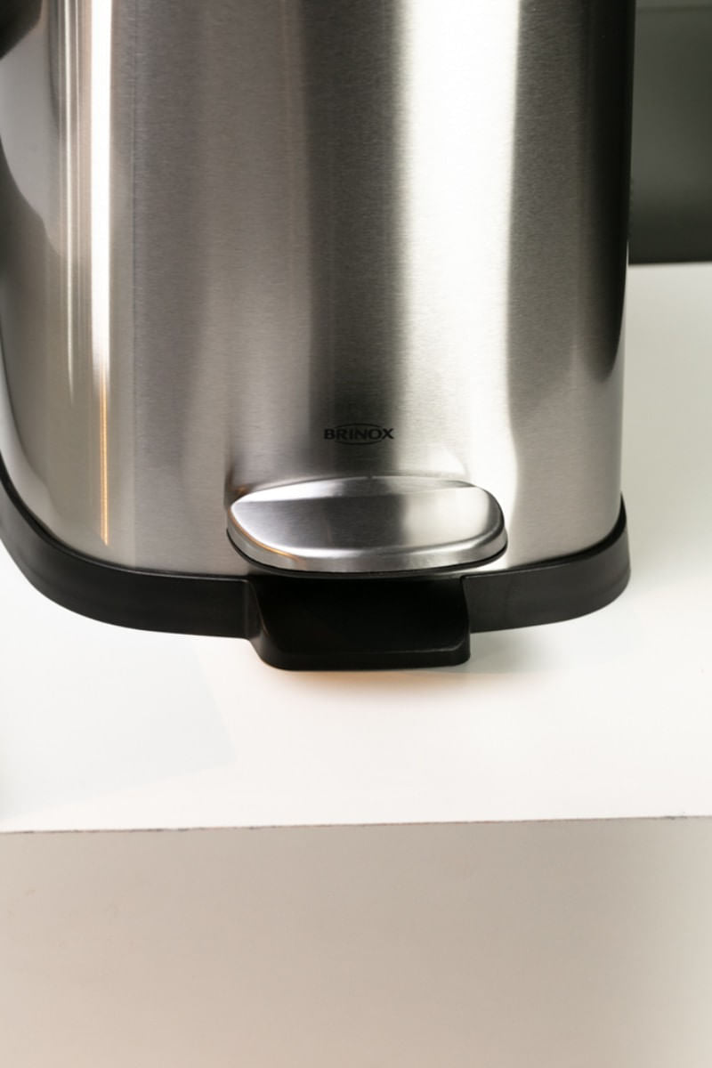 Lixeira com Pedal e Balde Brinox Frame 12 Litros Aço Inox Escovado