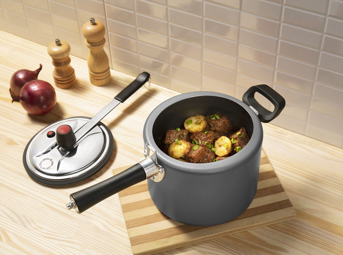 Panela de Pressão Brinox Vapt 4,5 Litros Ø 20 cm Antiaderente Pro-Flon Prata