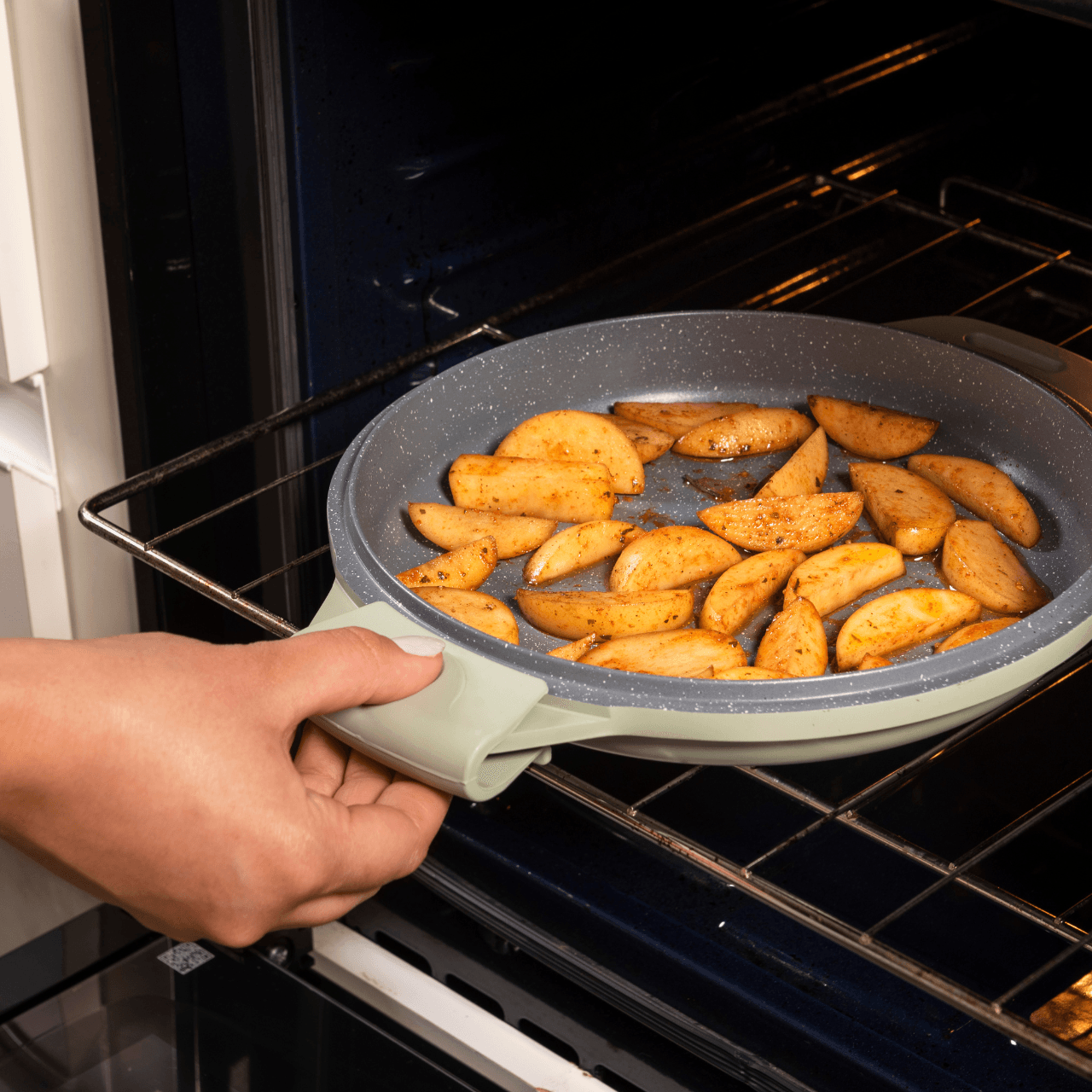 Jogo de Panelas Empilhável Brinox Loft 7 Peças Antiaderente Ceramic Life, Cabo Removível e Fundo de Indução – Verde