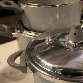 Panela de Pressão Indução Brinox Antiaderente Ceramic Life 4,2 L Marble Blend Cinza Claro