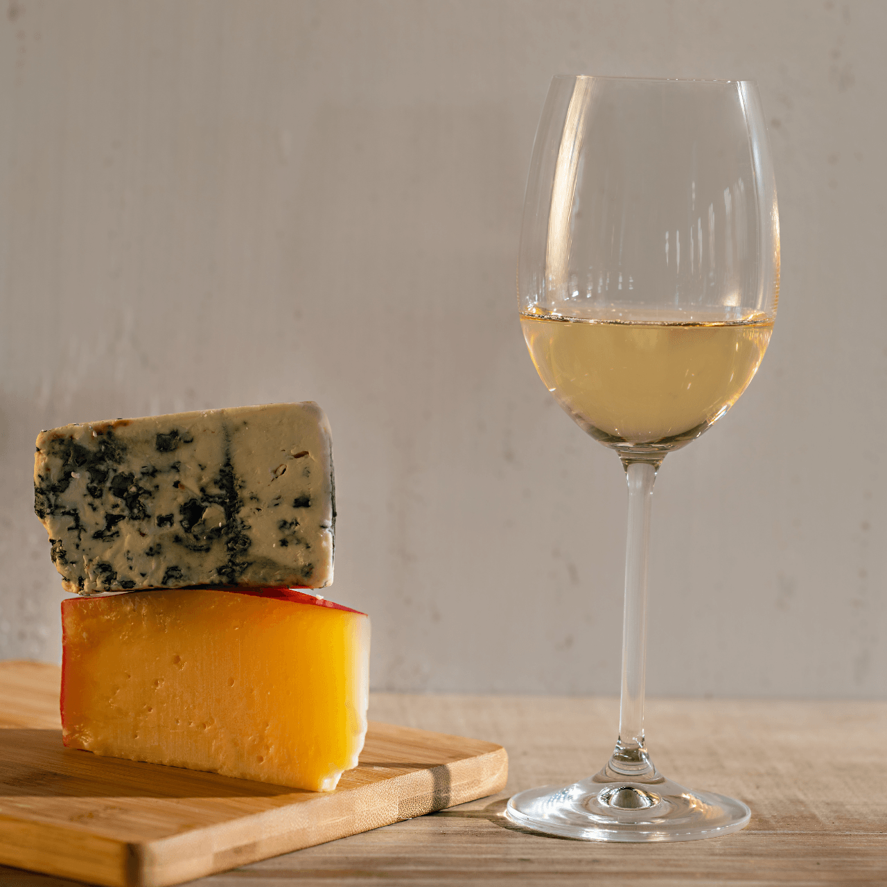 Taça para Vinho Branco em Cristal Bohemia 350ml Haus Concept Fizzy